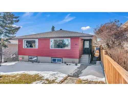 House For Sale In Cambrian Heights, Calgary, Alberta