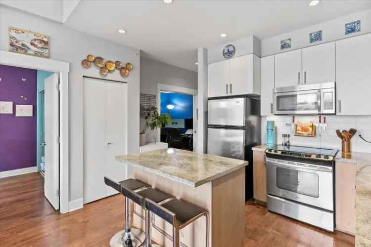 GlenBrooke North Condo 3 bed 2 bath 2 parking