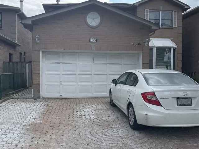 4-Bedroom House with 2 Rental Apartments Near Sheridan College