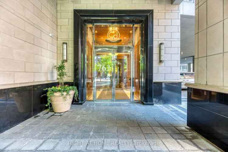 Condo For Sale in Toronto, Ontario