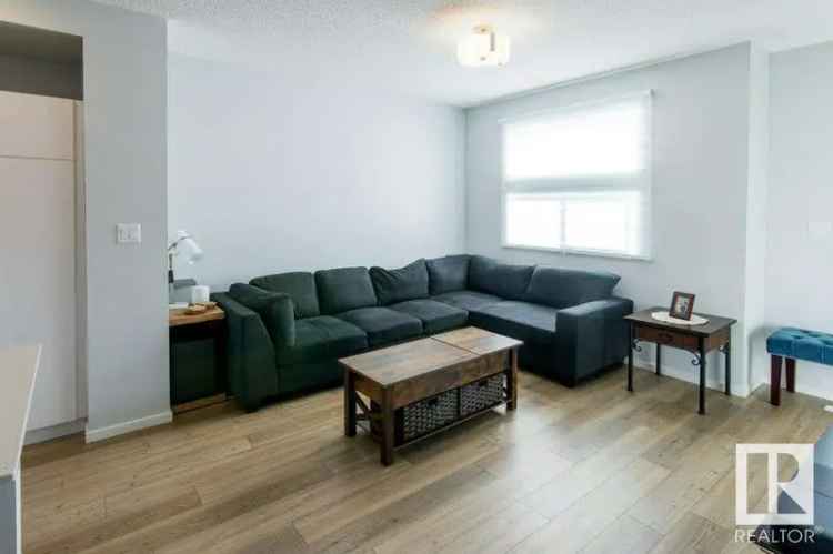 3 Bed 3 Bath Townhome in Griesbach No Condo Fees