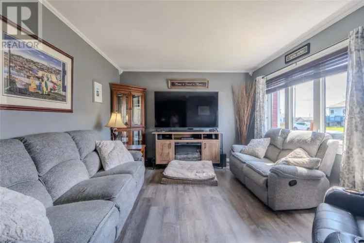 Updated 3-Bedroom Townhouse Near Downtown St Johns