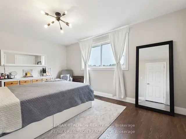 House For Sale in Oshawa, Ontario