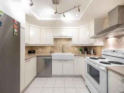 Spacious City Centre Surrey Condo 2 Bed 2 Bath