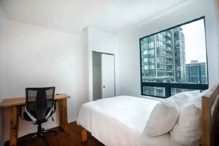 Cozy Room for Rent in Downtown Vancouver