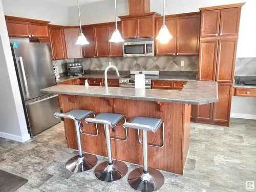 Townhouse For Sale in Edmonton, Alberta