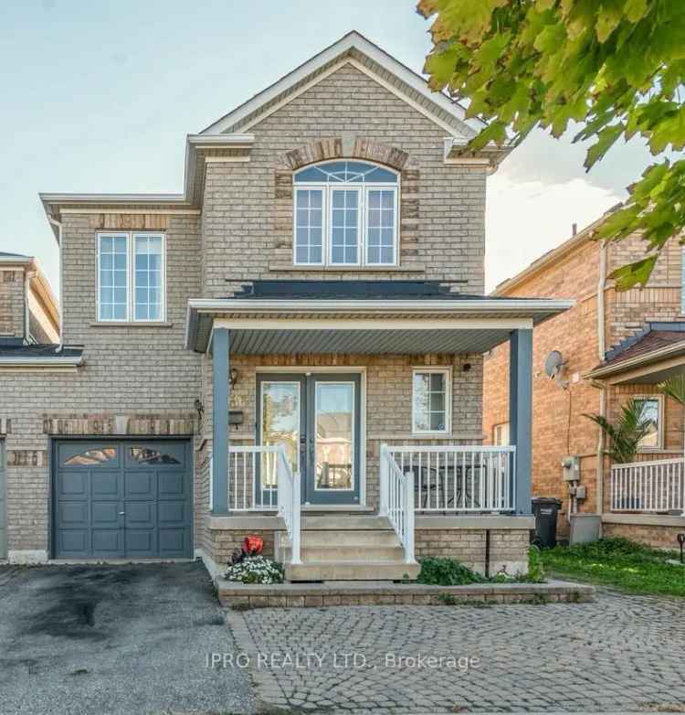 House For Sale in Mississauga, Ontario