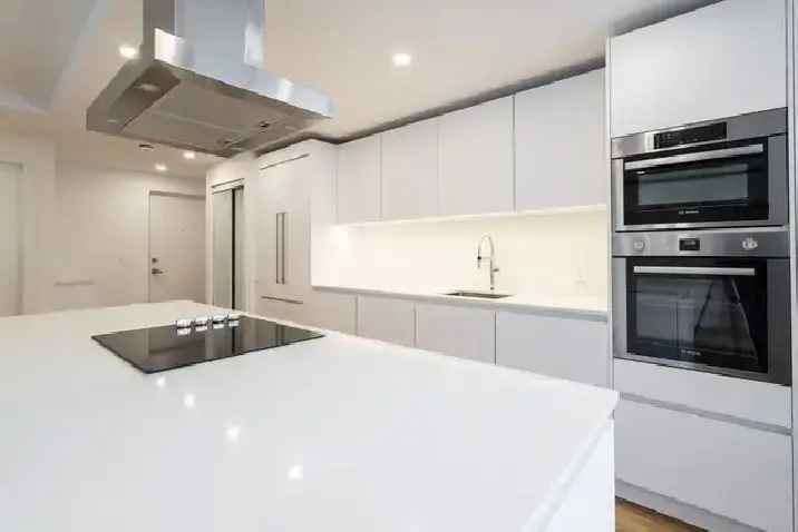 renovated one bedroom at Russell Hull and Spadina - ID 3698