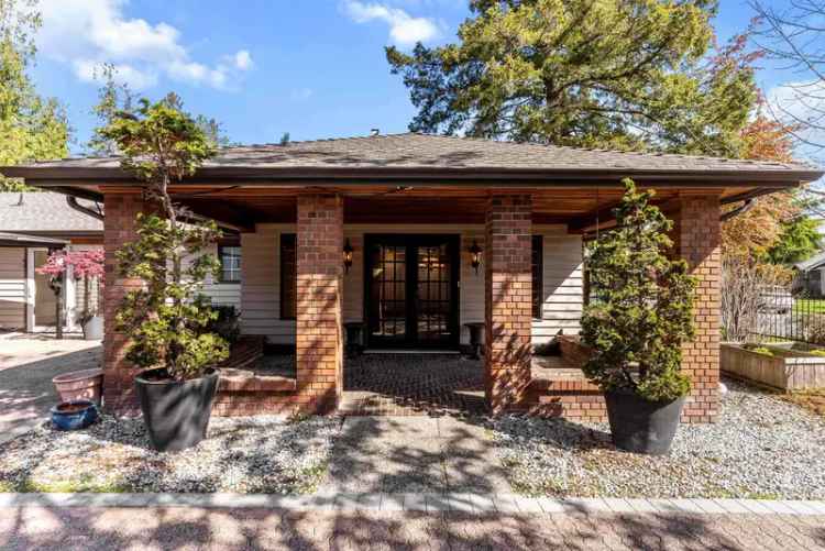Forest By The Bay Beauty 3 Bedroom Family Home