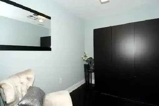 FOR RENT 1BD DEN TORONTO DOWNTOWN SPADINA/QEW