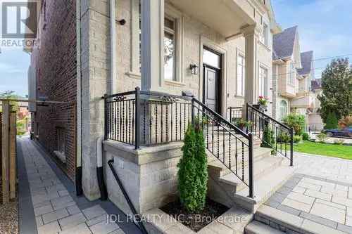 House For Sale In Willowdale East, Toronto, Ontario