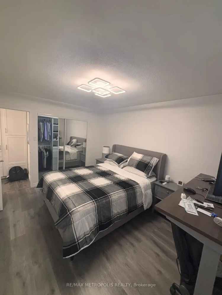 Bright 2 Bedroom Apartment Near HWY 401 404