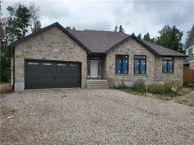 New 4-Bedroom Home Near Downtown Kincardine