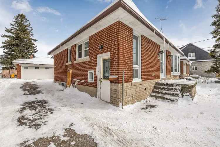 3-Bedroom Bungalow in Rathwood - Oversized Lot & Finished Basement