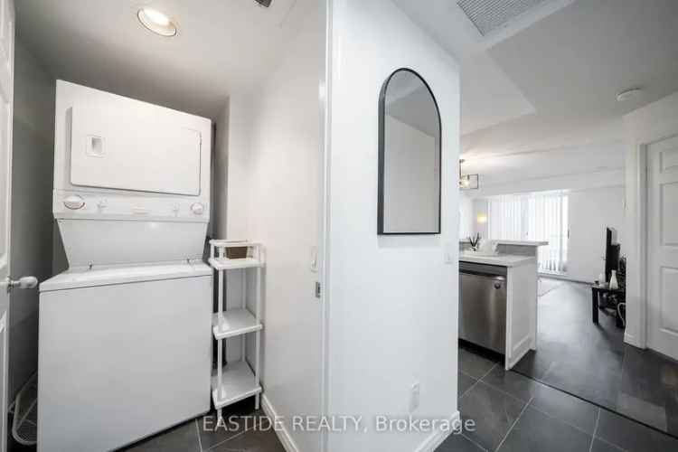 Spacious 1+Den Condo in North York with Amazing Amenities