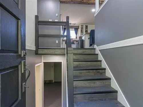 4-Bed Home with Double Bay Shop in Nanaimo BC