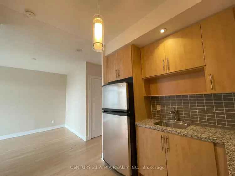 Luxury condo for rent with balcony and amenities