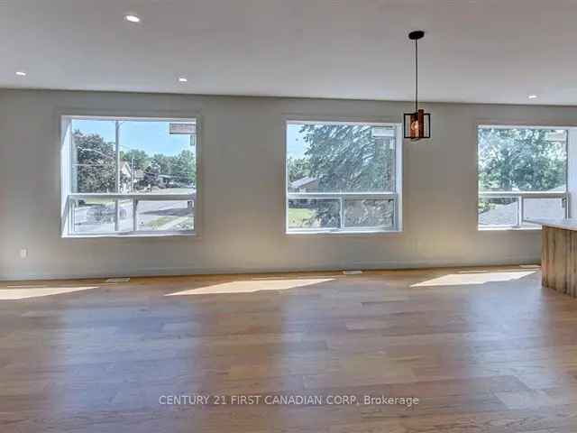 House For Sale in North Middlesex, Ontario