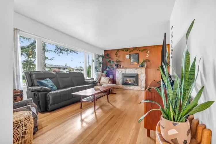 4 Bedroom House in Boulevard North Vancouver