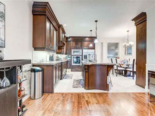 House For Sale in Vaughan, Ontario