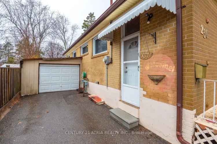 House For Sale in Richmond Hill, Ontario