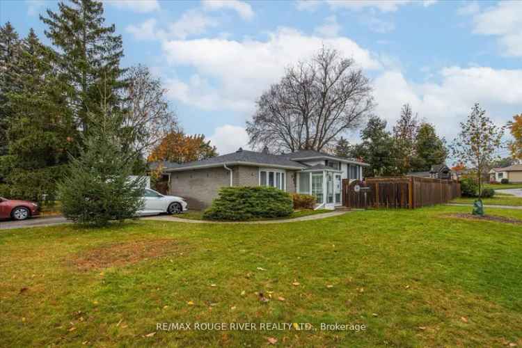 House For Sale in Oshawa, Ontario