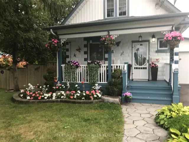 1925 Home Renovation Ravine Views Chef's Kitchen Luxurious Finishes