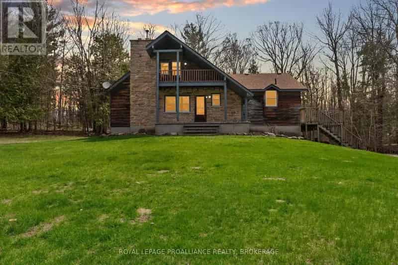 Nature Lovers Retreat Chalet Near Kingston