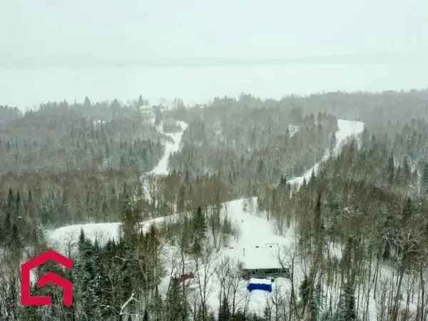 Bungalow for Sale Laurentides 36 Acres Lake View Trails