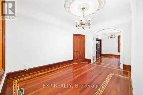 Victorian Gem in Church Wellesley Village 5 Beds 3 Baths