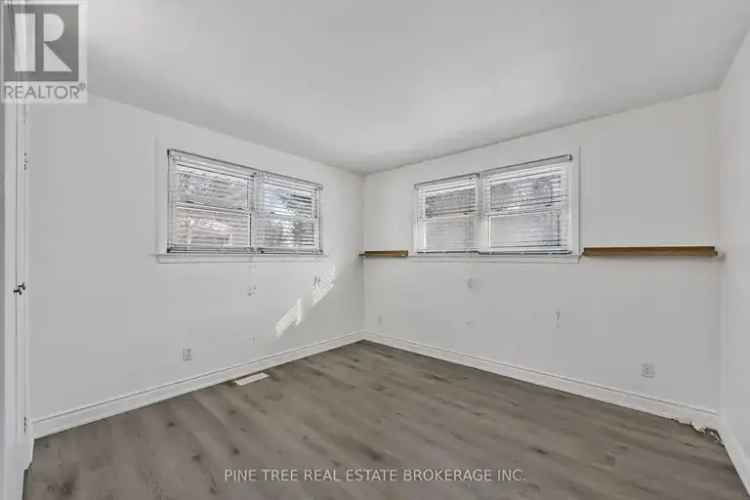 5 Bed Executive Bungalow Lease in Barrie