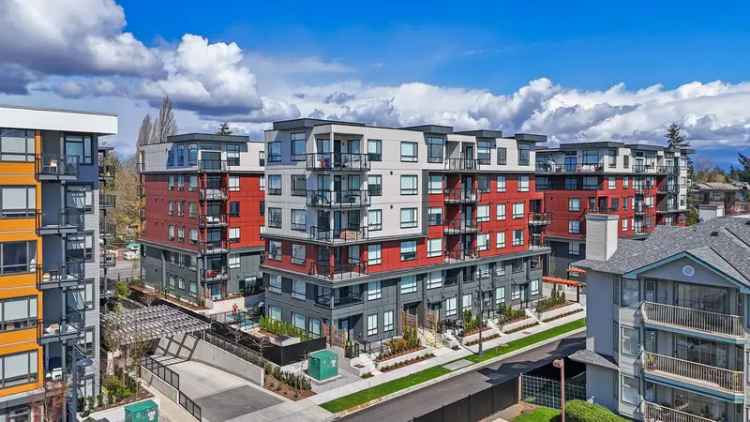 Whalley Condo for Sale: 1 Bed 1 Bath in Radley