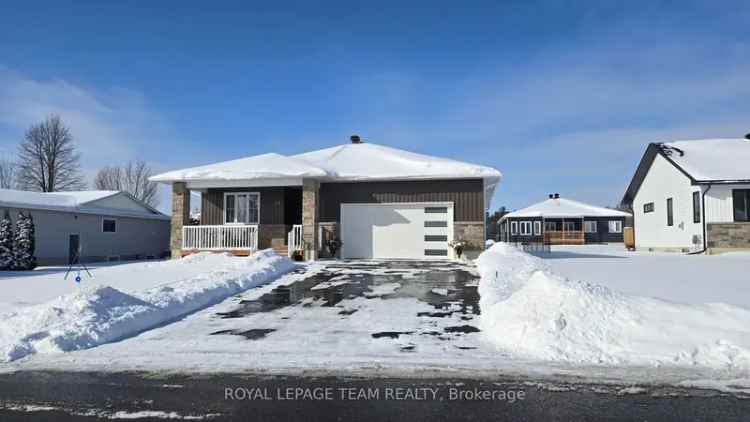 House For Sale in 582, Cobden Road, Admaston/Bromley, Ontario