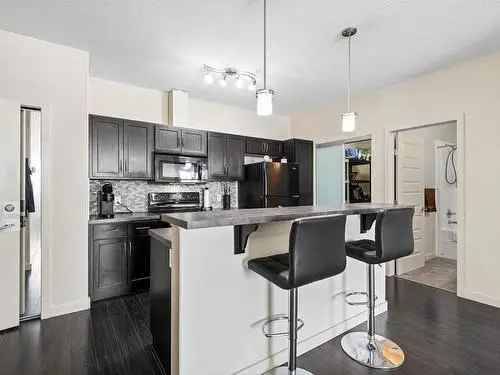 2 Bed 2 Bath Condo in Ambleside with Self Contained Suite