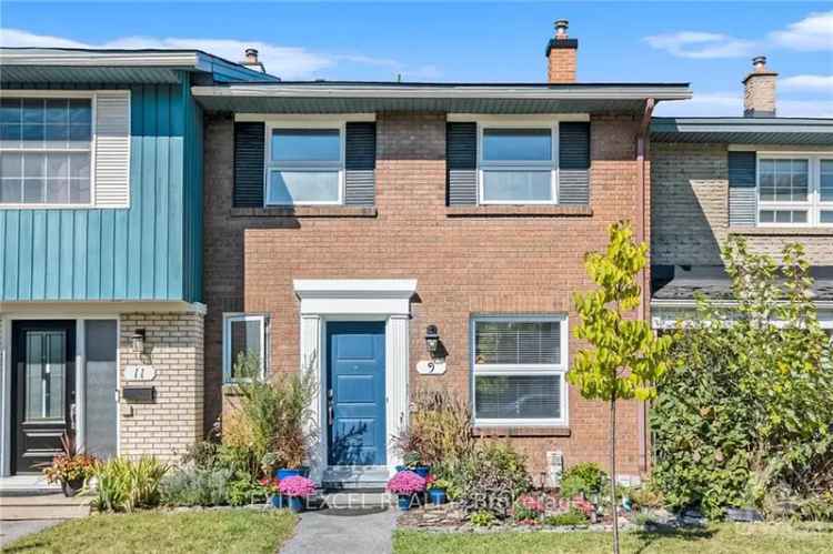 Townhouse For Sale in Ottawa, Ontario