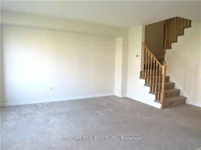 Townhouse For Sale in Niagara Falls, Ontario