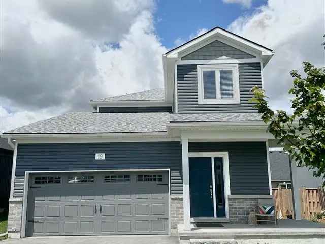 Charming Picton Home: Modern Kitchen, Ensuite, & Unfinished Basement