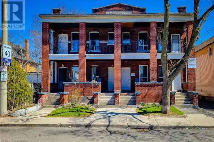 2 Bedroom 1 Bath Downtown Hamilton Rental - Charm and Space