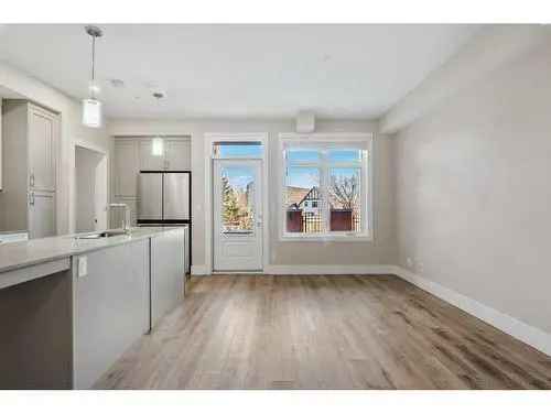 Scarboro Condo for Sale: Modern Inner City Living