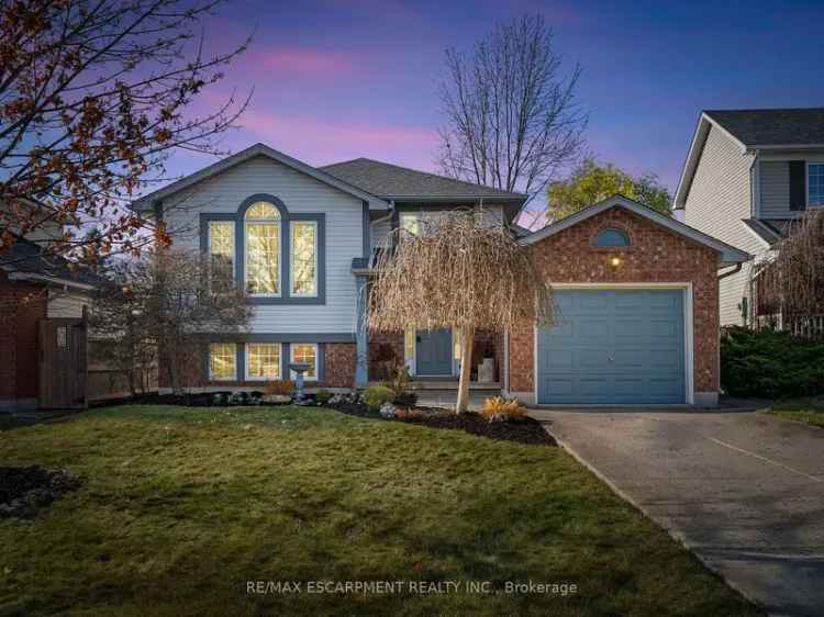 House For Sale in Caledonia, Ontario