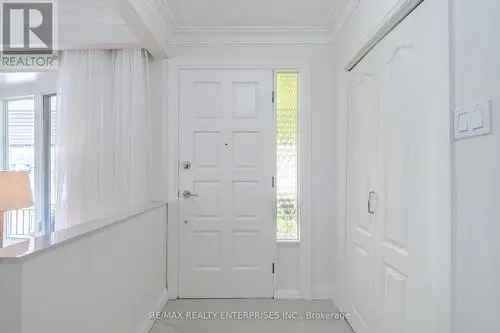 Mid Century Home 1900sqft 3 Bed 2 Bath Detached House