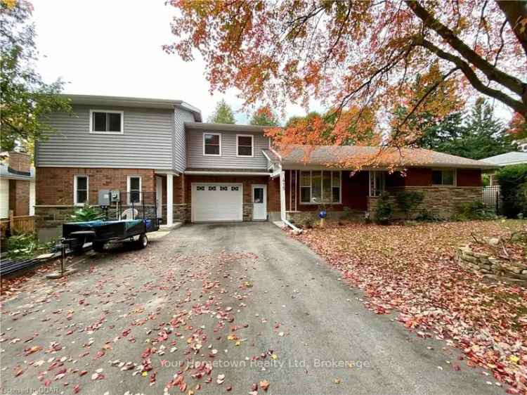 House For Sale in Centre Wellington, Ontario