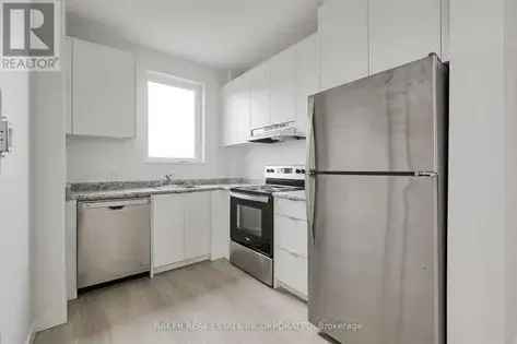30m² Newly Renovated Studio Apartment Queen East Toronto