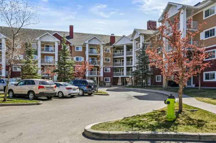 McKenzie Towne Condo 2 Bed 2 Bath Corner Unit 900 sq ft