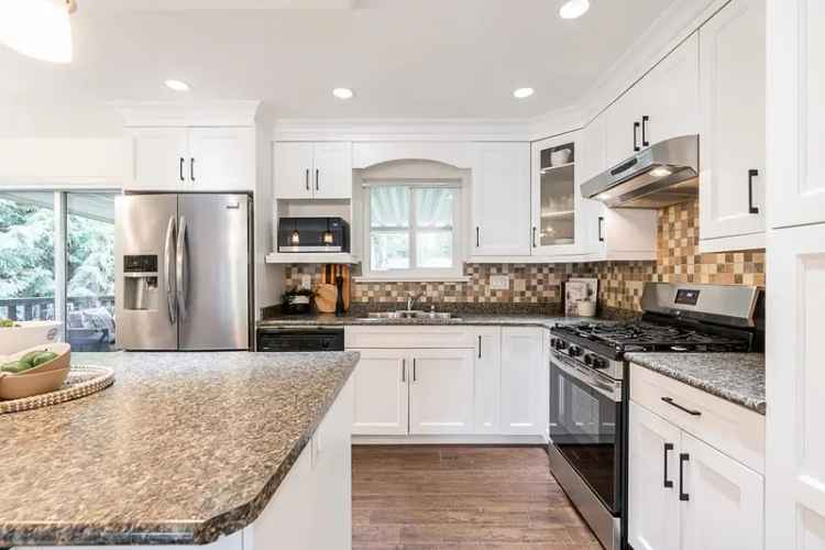 4 Bedroom Home in Brookswood Langley
