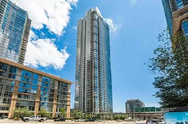 Rent 1 Bedroom Condo in Toronto City Place with Amazing Views