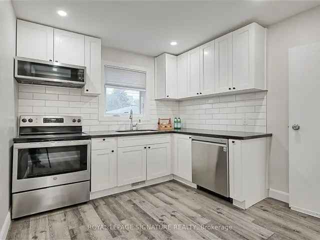 Spacious 3 Bedroom House Near TTC Subway and Cedarvale LRT