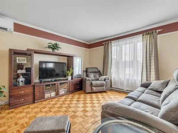 Bungalow for Sale Quebec North Shore Family Home