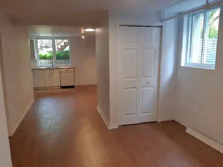 Appartement Bachelor neuf à louer (Ahuntsic)