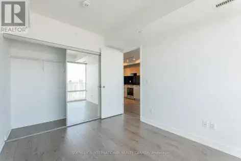 1 room apartment of 144 m² in Toronto